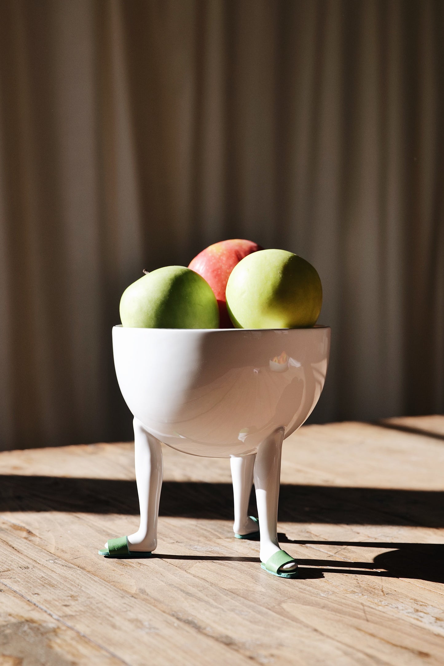 Leg Bowl w/ Green Slides