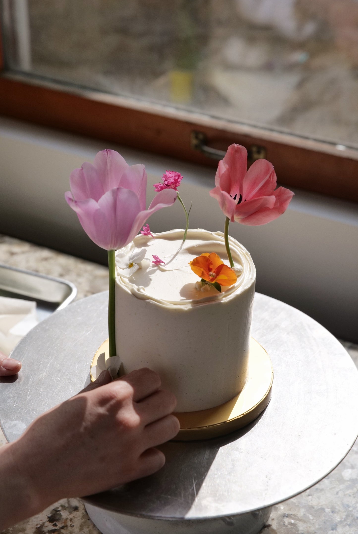Palette of Petals: A Botanical Cake Decorating and Watercolor Workshop | September 6th @ Martha Mae Studio