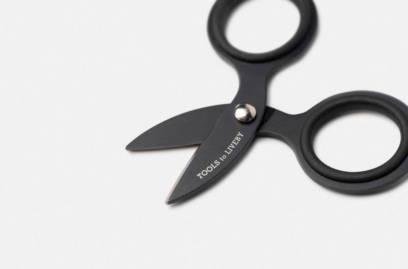 3" Scissors in Black
