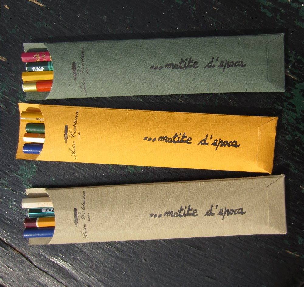 Set of 4 Vintage Pencils in Pocket